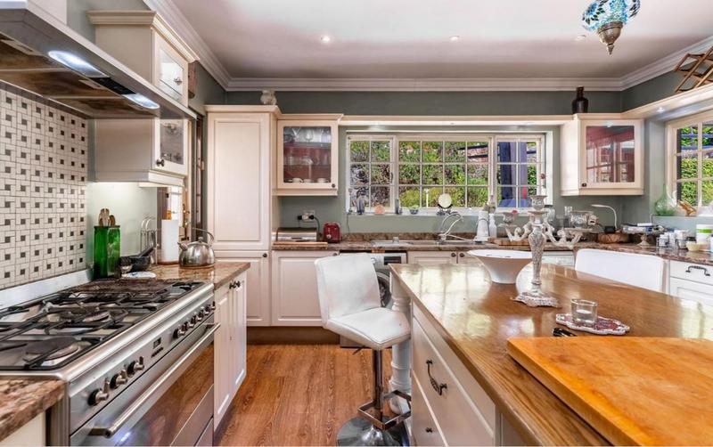 4 Bedroom Property for Sale in Hout Bay Western Cape